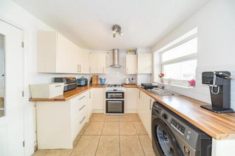 42-Berrywood-Drive-14.jpg