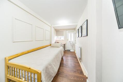 2-Cartmel-Drive-21.jpg