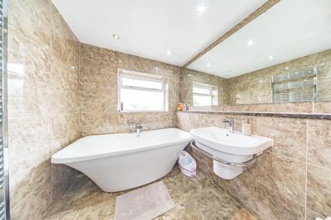 2-Cartmel-Drive-38.jpg