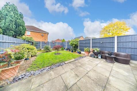 18 Caldywood Drive garden 2.jpg