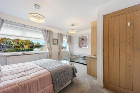 1 Thorndyke Close bedroom 1.jpg