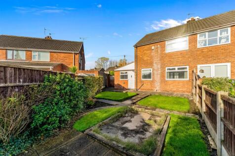 72 Sinclair Avenue garden 3.jpg