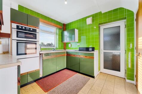 72 Sinclair Avenue kitchen.jpg