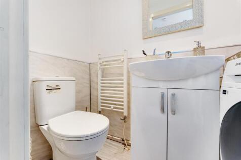 65 Hathersage Road cloaks.jpg