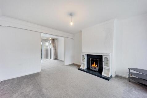 12 Arnside Avenue lounge.jpg