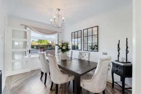 100 Tithebarn Road dining room 2.jpg