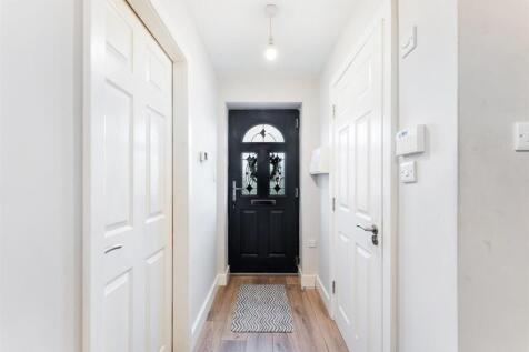 6 Lark Hill Court-24.jpg