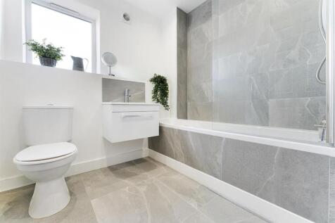 6 Lark Hill Court-18.jpg