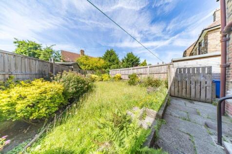 253 Liverpool Road garden.jpg