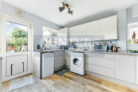 KNIGHWOOD CRESCENT, 23-7.JPG