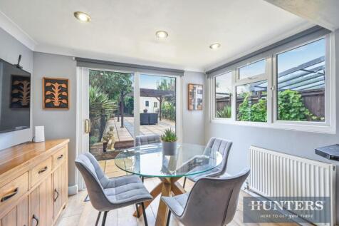 TUDOR DRIVE,  (4).jpg