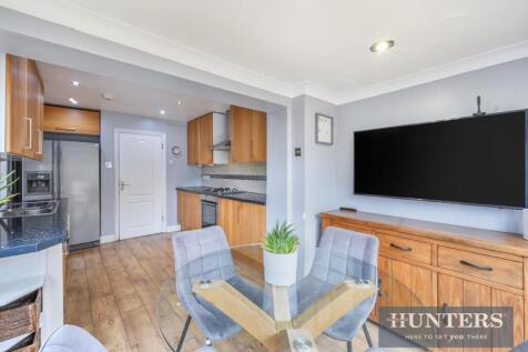 TUDOR DRIVE,  (5).jpg