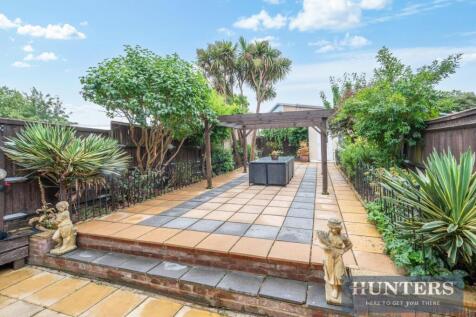 TUDOR DRIVE,  (6).jpg