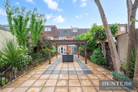 TUDOR DRIVE,  (7).jpg