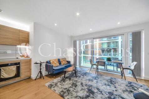 Living/Sleeping Area