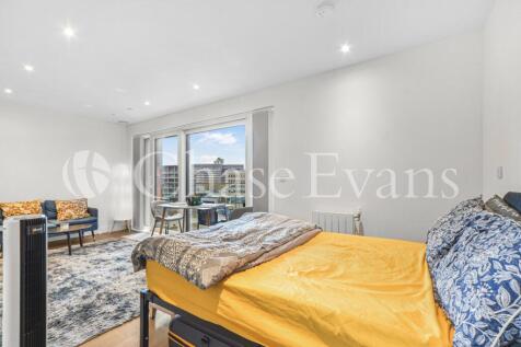 Living/Sleeping Area