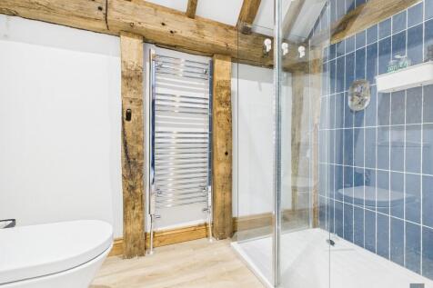 En-Suite 2