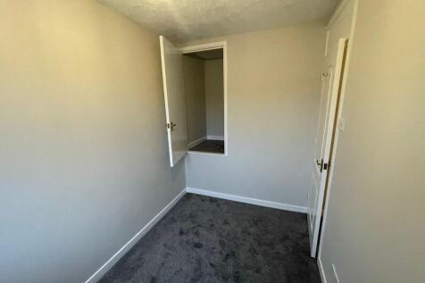 PHOTO-2025-11-10-...