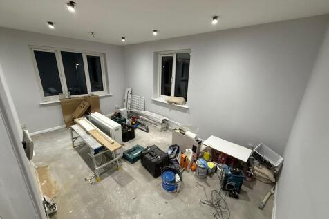 0d009895-7bd7-4a0...