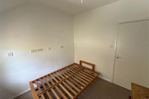 22293299_Bedroom_...