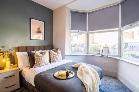 Luxury 4-Bed HMO ¿ Walking Distance to Northern