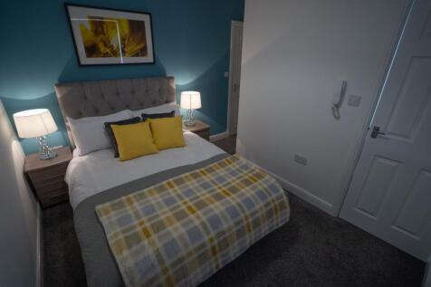 Modern 5-Bedroom House Share ¿ Conway Street, B