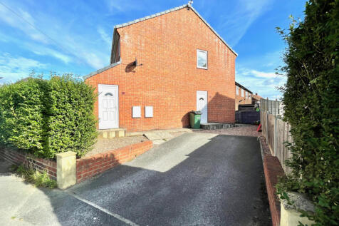 SPECTACULAR TWO BEDROOM FLAT IN THE STRIKING CITY
