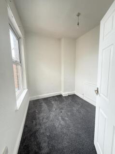 Rear bedroom 2
