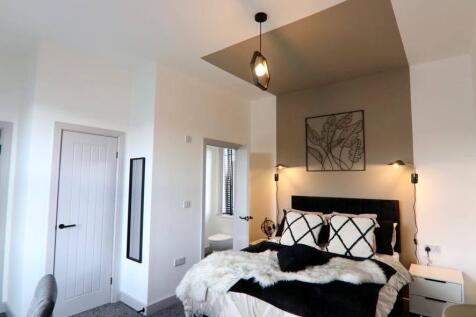 Stunning 5 Bed HMO in the heart of Wakefield