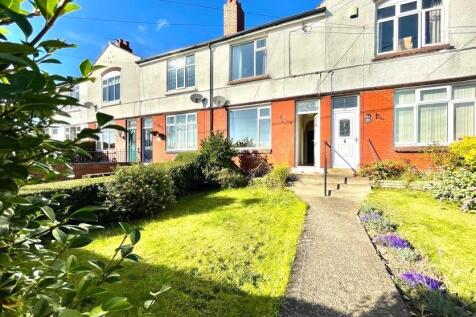 New to The Market, Spacious 2 Bedroomed Home with