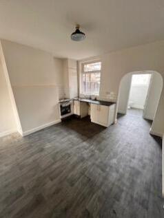 Studio Flat in Mexborough - S64