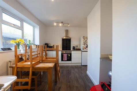 L Shaped Kitchen