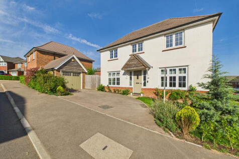 Beautiful Three Bedroom Detached Family Home.