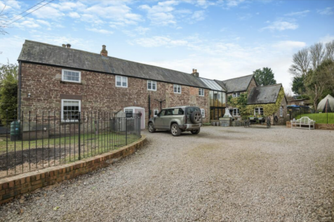 Beautiful Five Bedroom Historic Home - Auction Pr