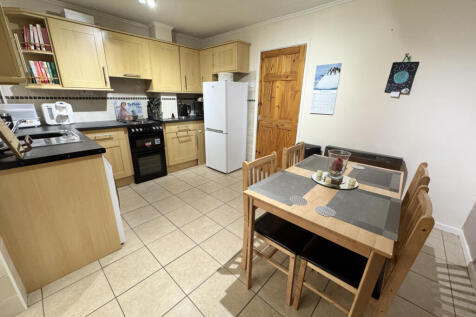 Kitchen | Dining Room