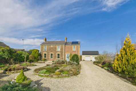 Beautiful Three Bedroom Character Cottage in Soug