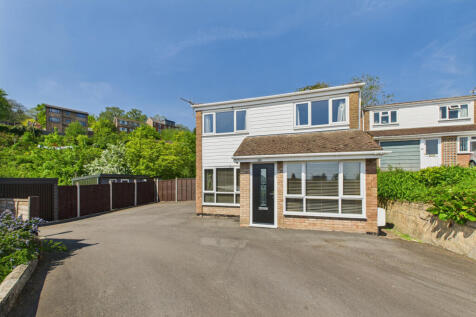 Modernised and Upgraded, Detached Three Bedroom F