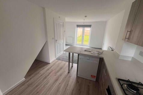 KITCHEN/ LIVING ROOM