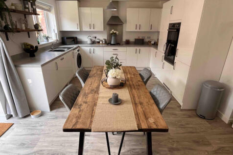 KITCHEN/ DINER