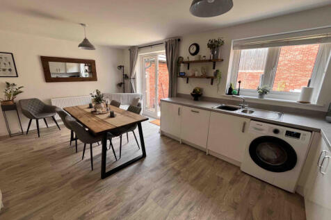 KITCHEN/ DINER
