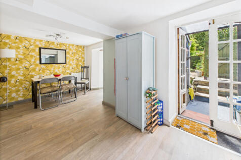 Kitchen / Area