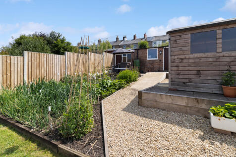 GARDEN AREA