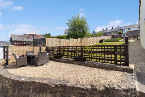 GARDEN AREA