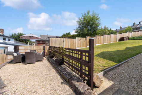 GARDEN AREA