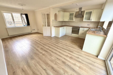 Lounge | Dining Area