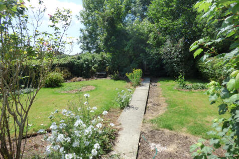 GARDEN AREA