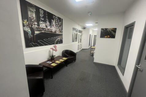 SHARED WAITING AREA