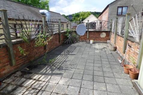ROOFTOP GARDEN
