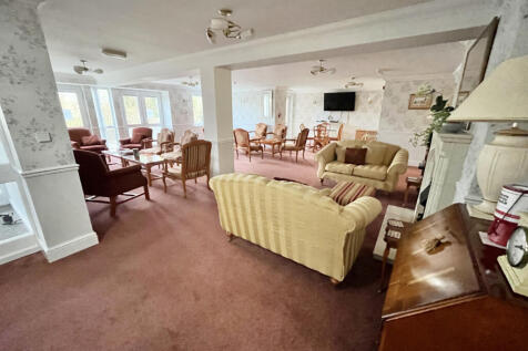 Communal Lounge
