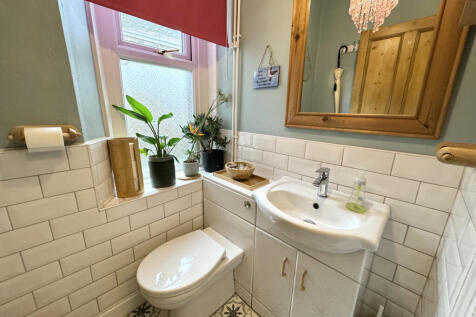 Downstairs Cloakroom